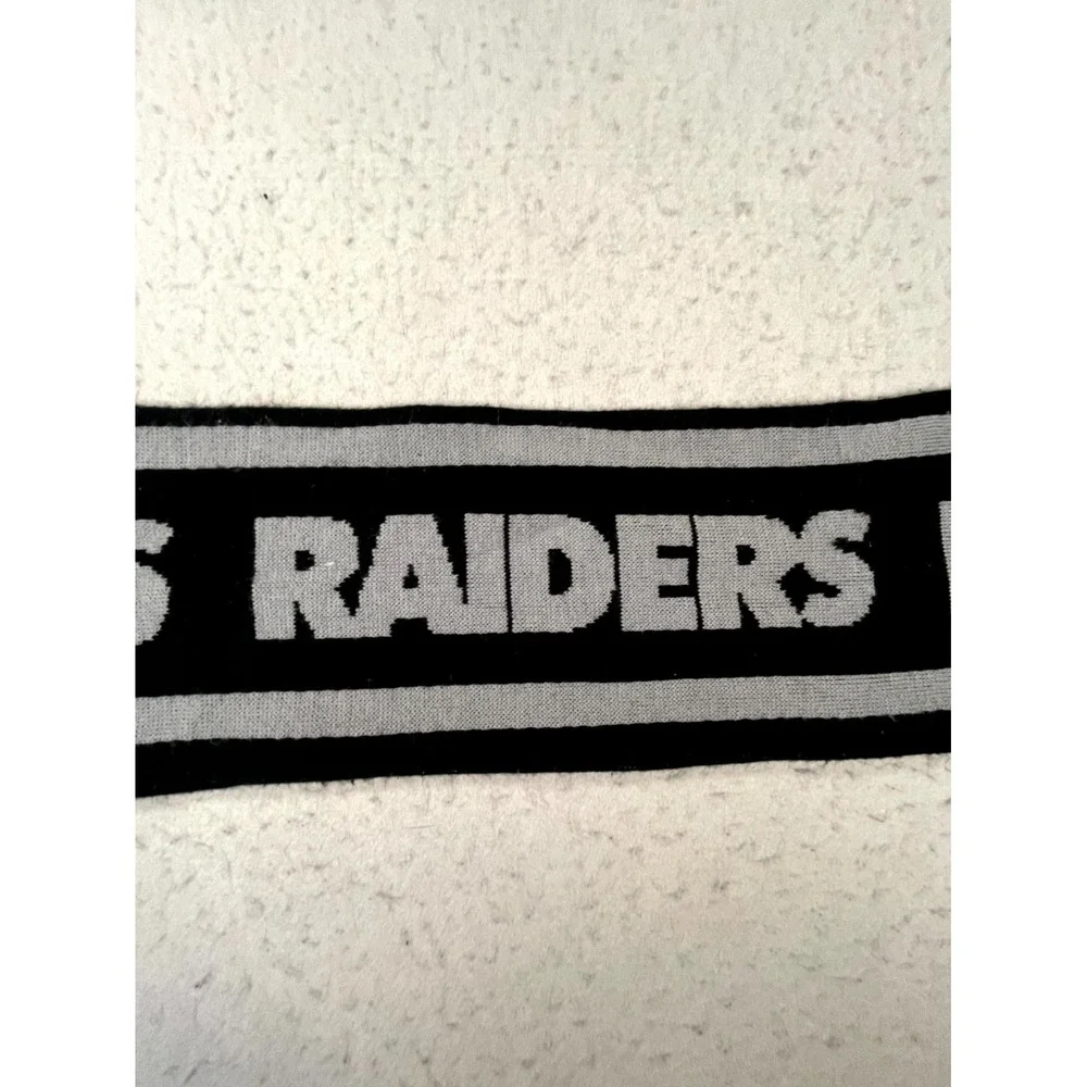 Mens Scarf Black Gray Las Vegas Raiders NFL Football Knit Winter Fringe Fan Gear